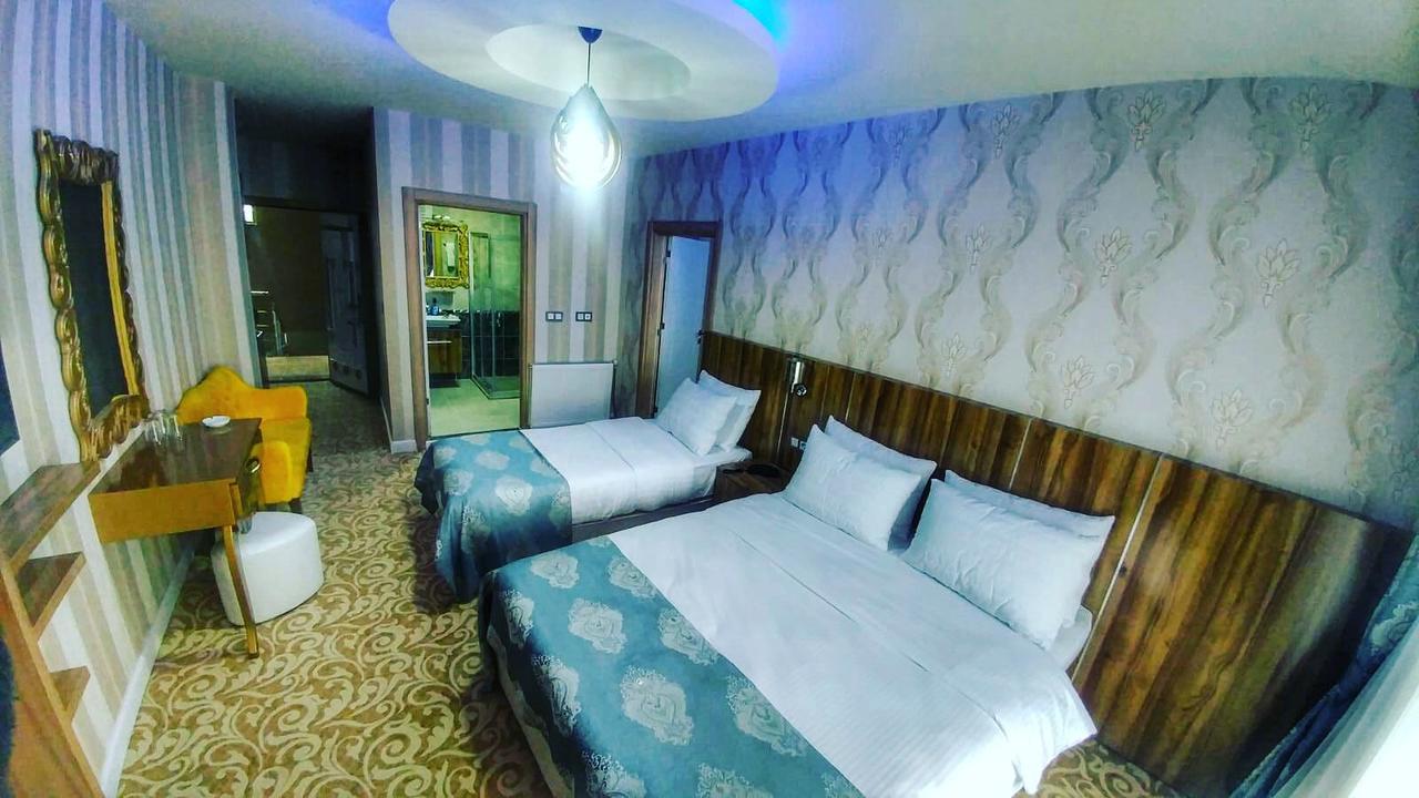 Crystall Hotel Van Bagian luar foto