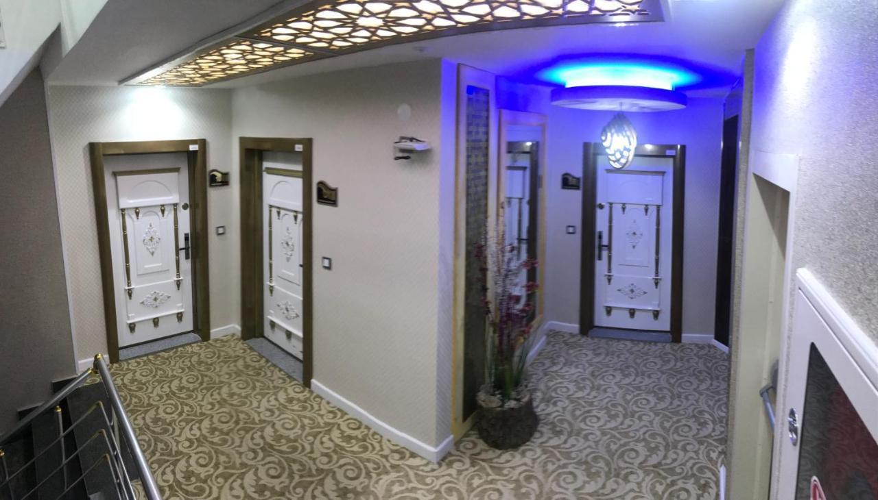 Crystall Hotel Van Bagian luar foto